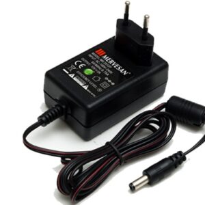 Adaptör